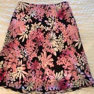 Buyer 13 California floral skirt, black/pink/fuchsia. Size M.